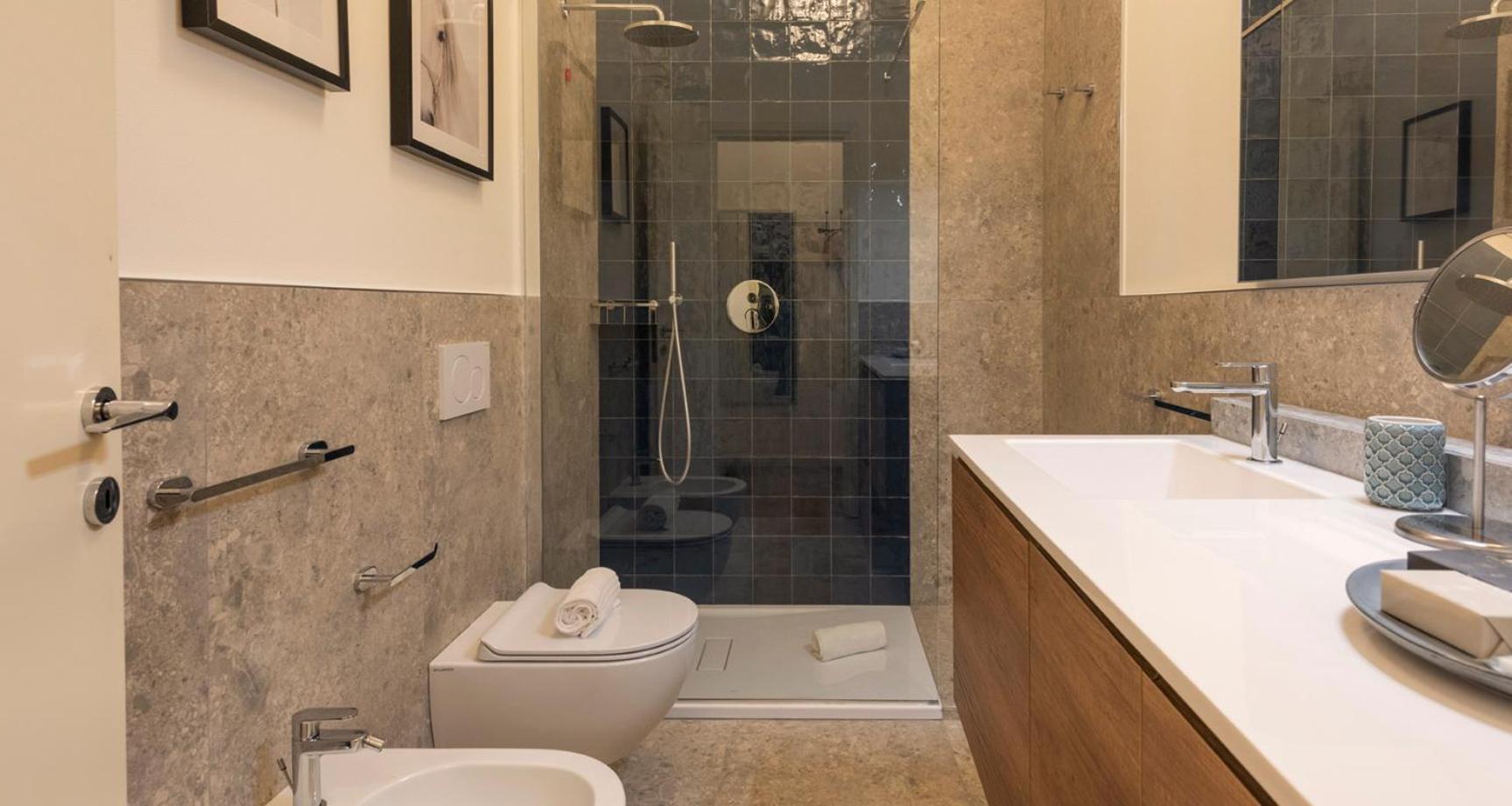 Charming Joivy Flat Next To Duomo Di Комо Экстерьер фото